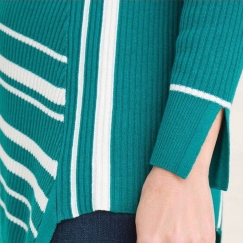 Chicos Sz 2 US L Bright Jade Coastal Asymmetrical Hem Striped Tunic Sweater - Picture 3 of 12